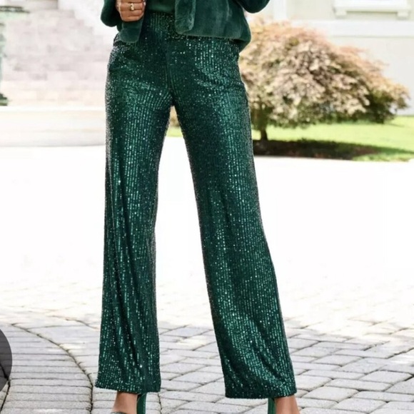 NWT Badgley Mischka
Belle by Badgley Mischka Iris Sequin Flat Front - Picture 4 of 17